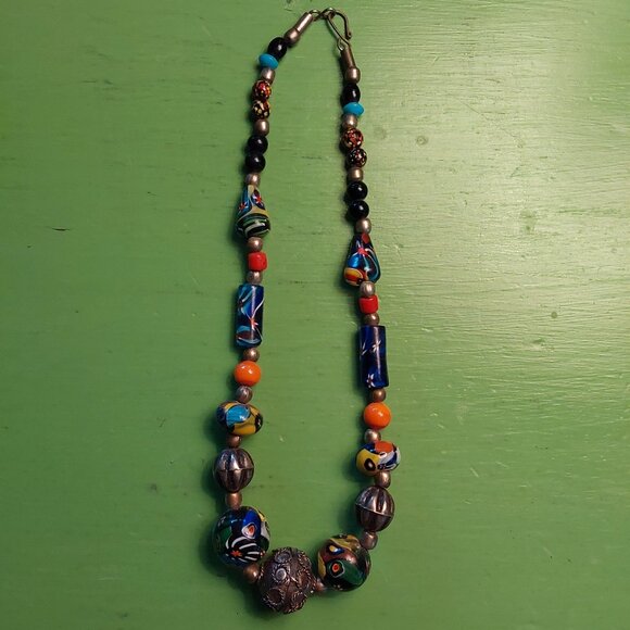 Vintage bead necklace - Picture 1 of 4